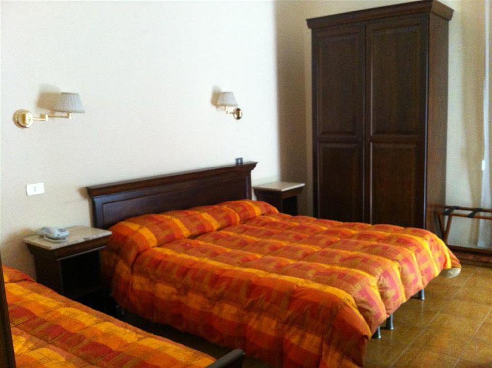 Cappello Hotel Lecce Exterior photo